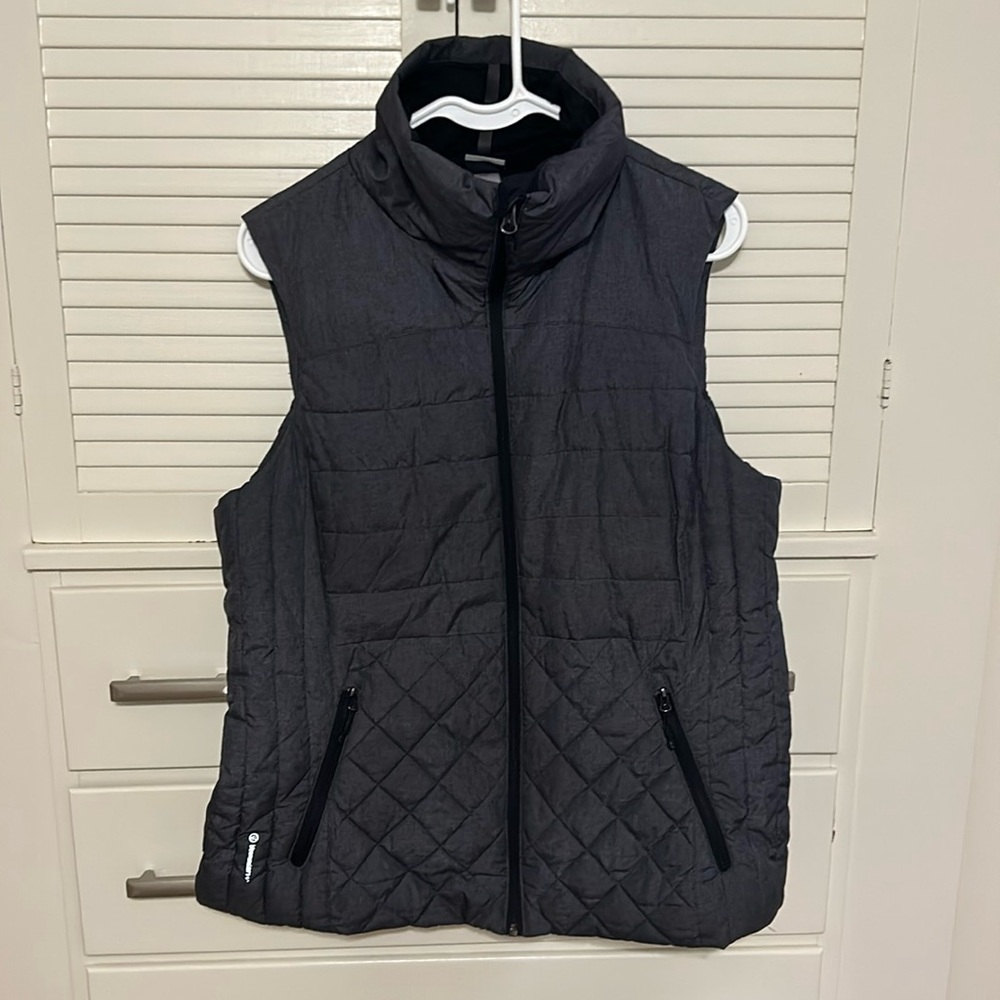 Champion Puffer Vest with Fleece lined neck. Gray, Size Large. Gently used